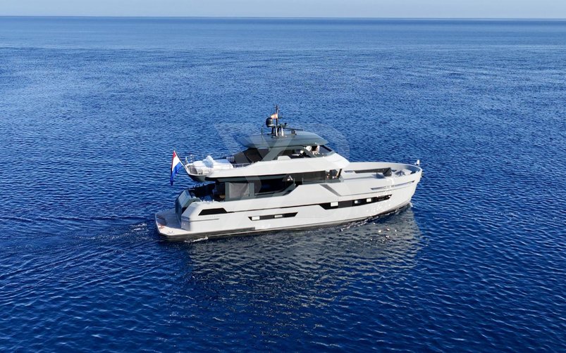 Adventure 780/ 01 yacht exterior 3