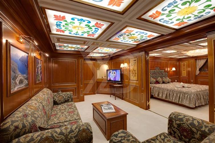 Al Mabrukah yacht interior 11