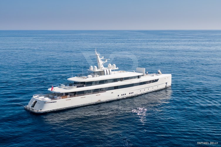 Alchemy yacht exterior 22