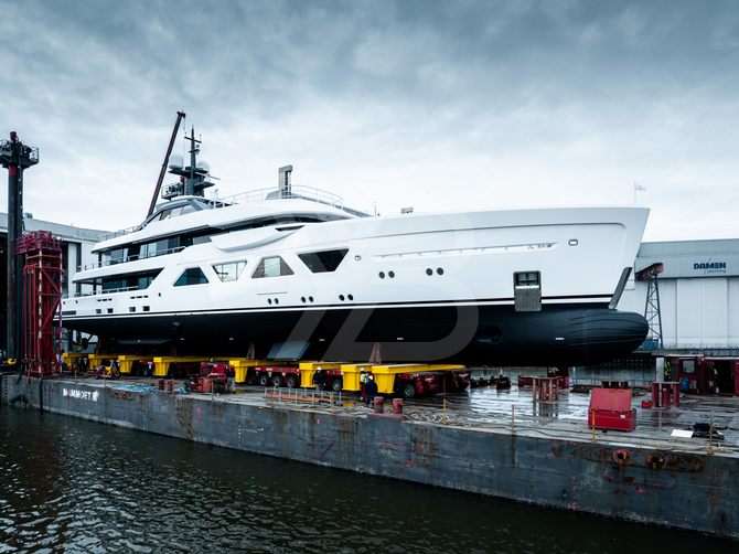 Memories yacht exterior 4