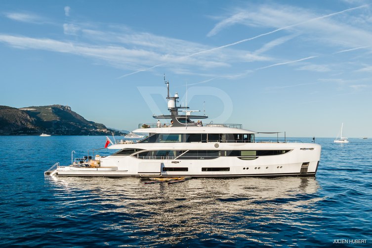 Northern Escape yacht exterior 8