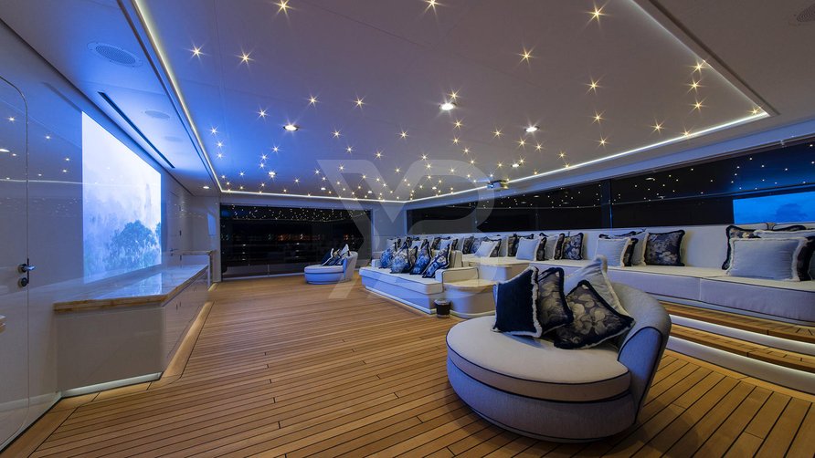 I Dynasty yacht interior 25