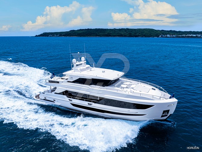 FD90/34 yacht exterior 4