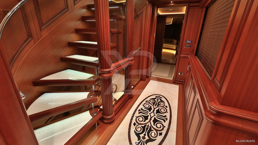 Omnia 1 yacht interior 9