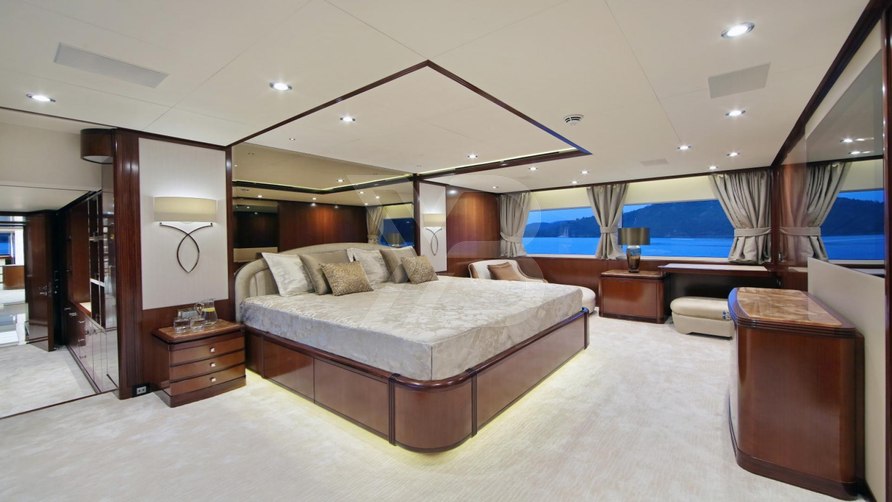 Vica yacht interior 12