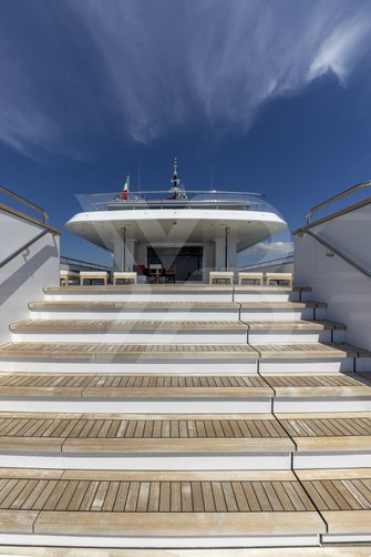 Crowbridge yacht exterior 5