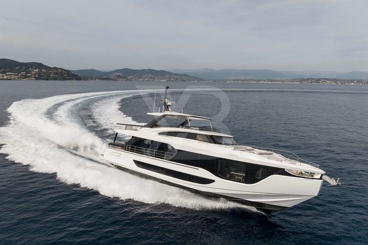 Spribe yacht exterior 11