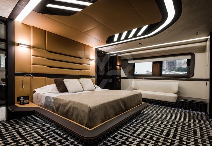 Jaaber yacht interior 13