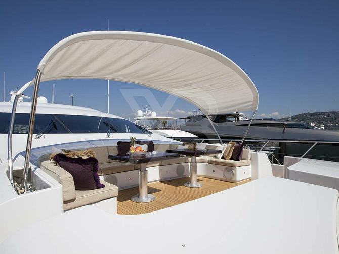 Voyage yacht exterior 3