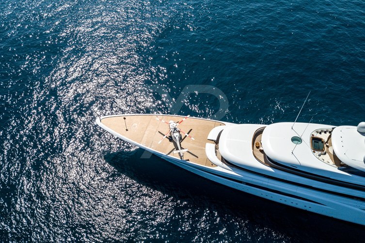 Faith yacht exterior 9