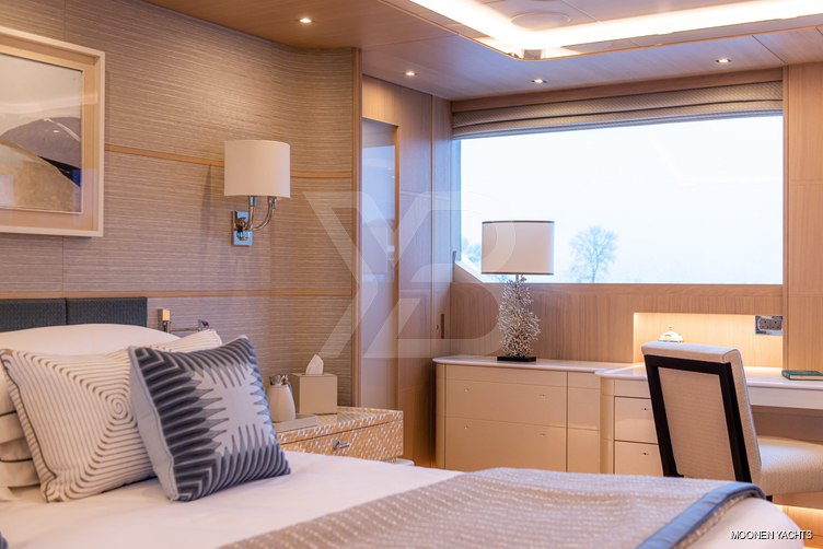 Kokoro yacht interior 11