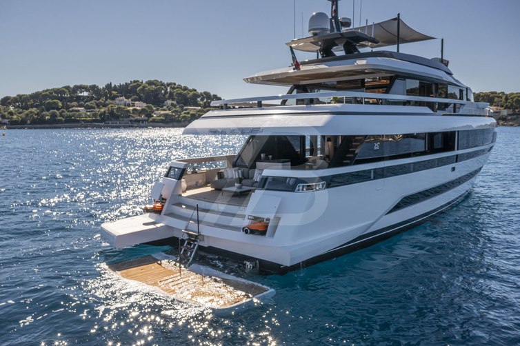 Soleil yacht exterior 7