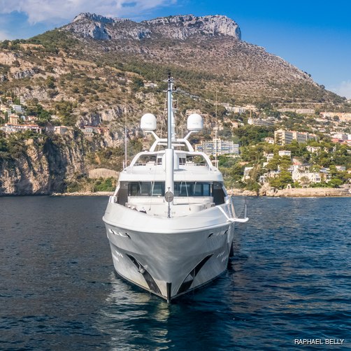 La Blanca yacht exterior 19