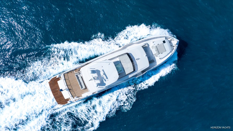 Island Soul yacht exterior 23