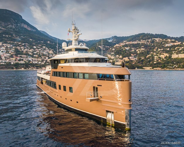 La Datcha yacht exterior 55