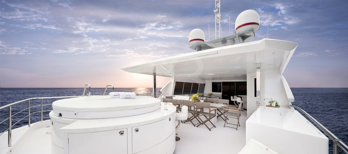 To-Kalon yacht exterior 3