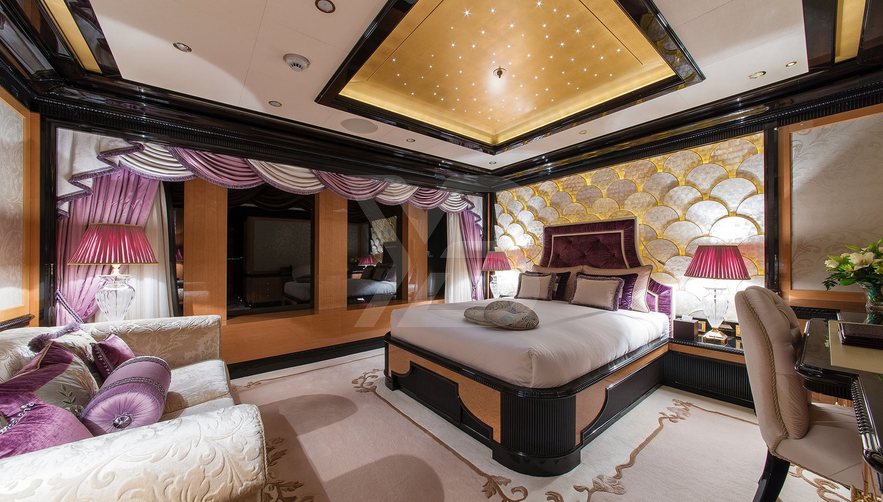 I Dynasty yacht interior 20