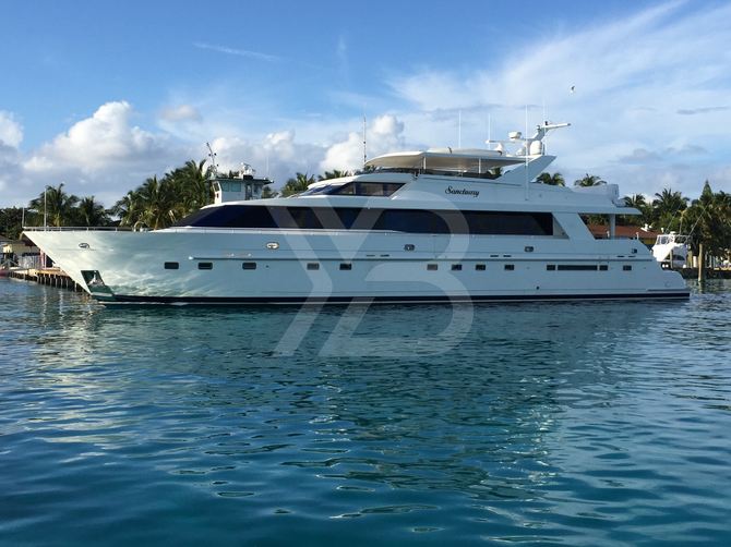 Sanctuary yacht exterior 4