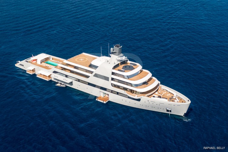 Solaris yacht exterior 2