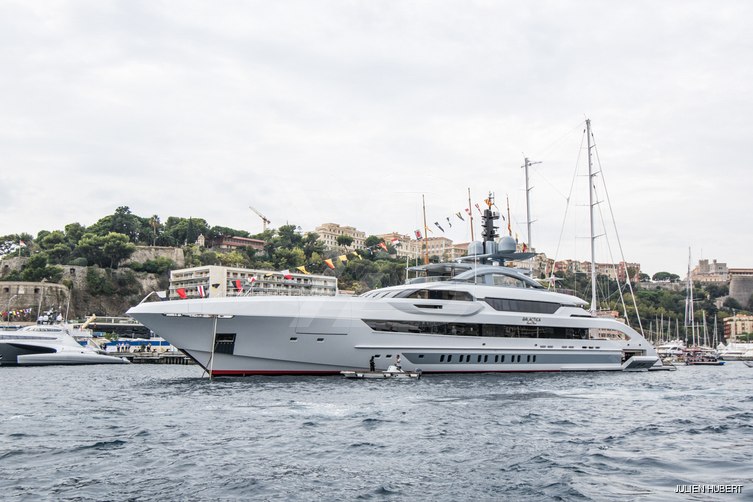 Gaja yacht exterior 8