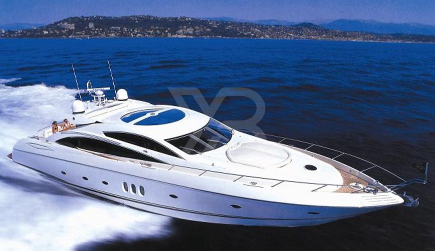 Easy yacht exterior 2