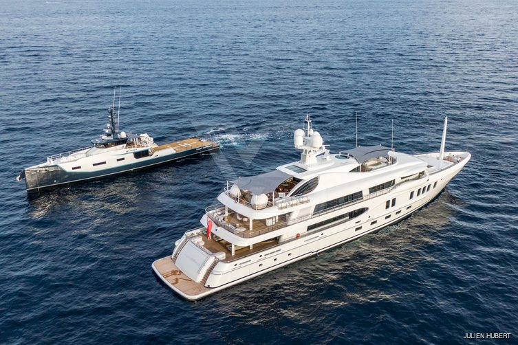 Neninka yacht exterior 23