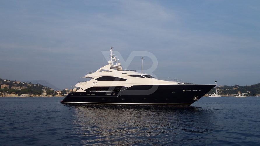 Acacia yacht exterior 4