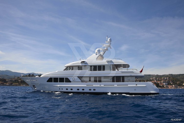 GO yacht exterior 7