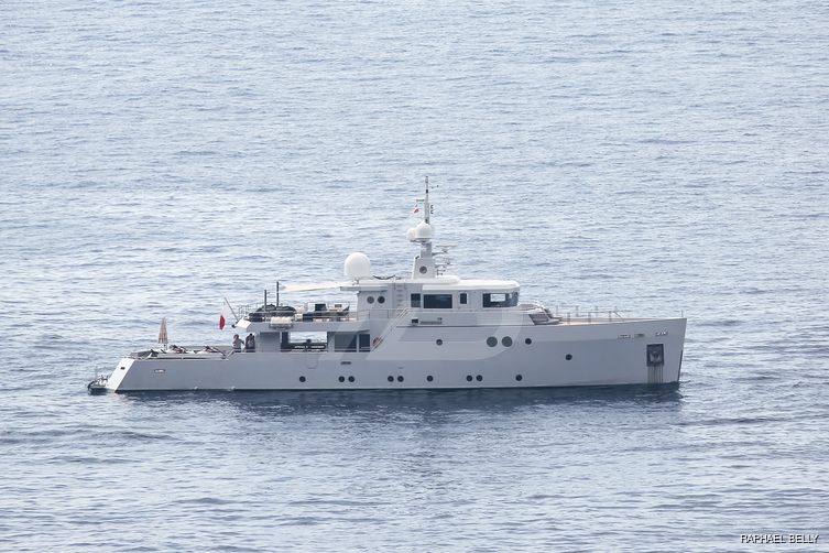 Preference 19 yacht exterior 8