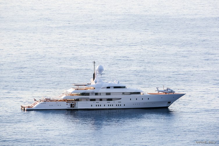 Ilona yacht exterior 19