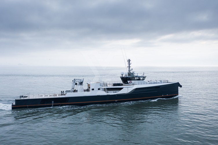 Gene Chaser yacht exterior 18