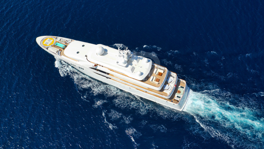 Elements yacht exterior 8