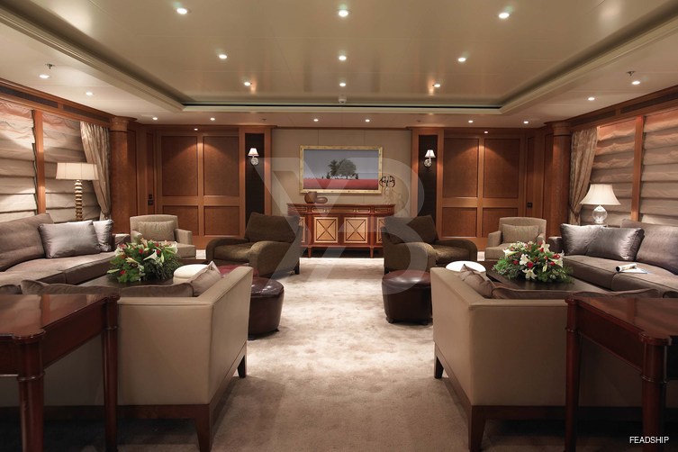 Utopia yacht interior 12