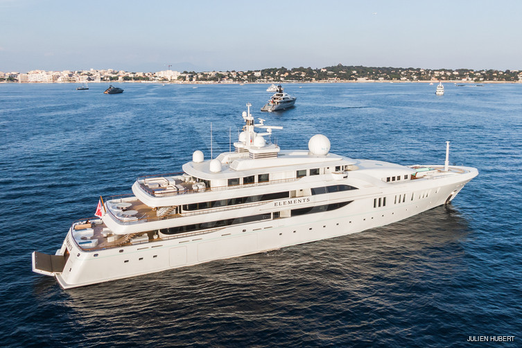 Elements yacht exterior 47