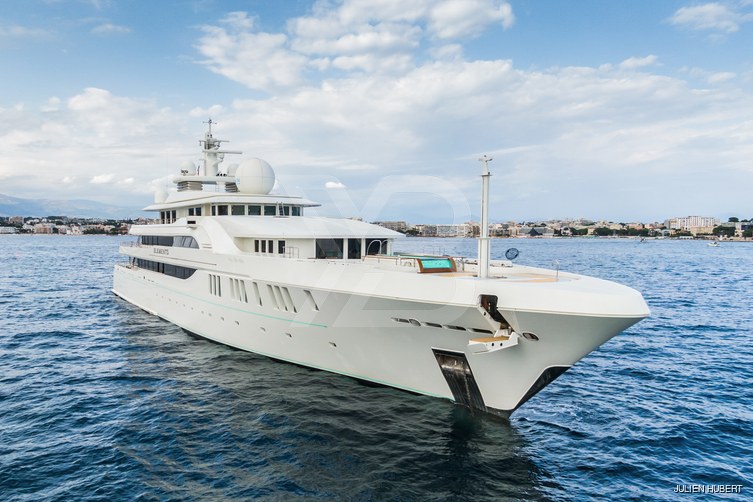 Elements yacht exterior 37