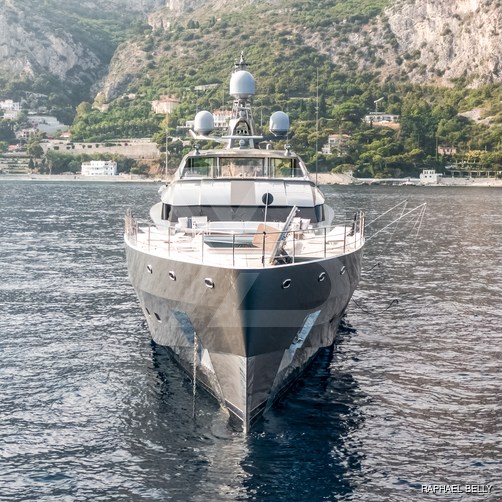 Sanam yacht exterior 8