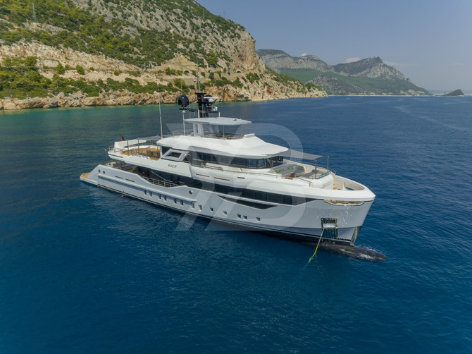 Kasif yacht exterior 2