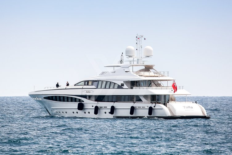 Yalla yacht exterior 3