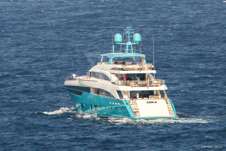 Mahoenui yacht exterior 3