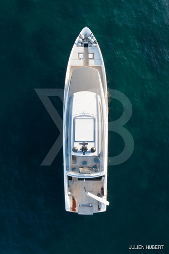 H yacht exterior 6