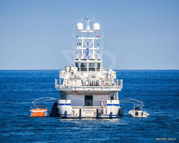 Garcon yacht exterior 21