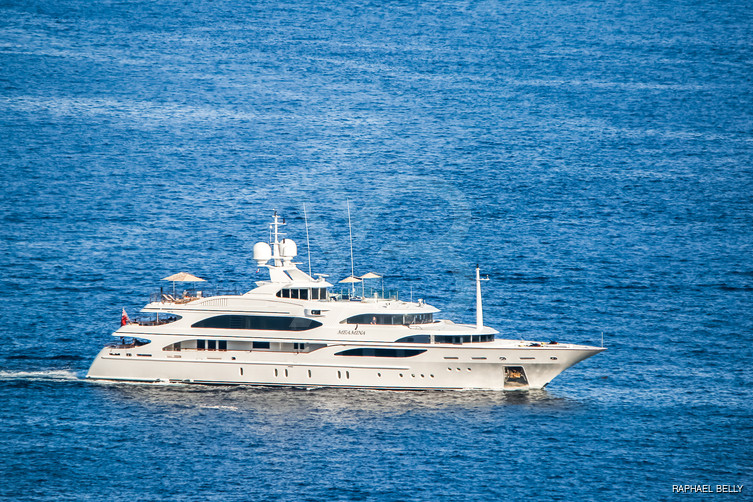 Christina V yacht exterior 11