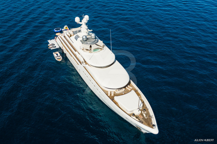 RoMEA yacht exterior 4