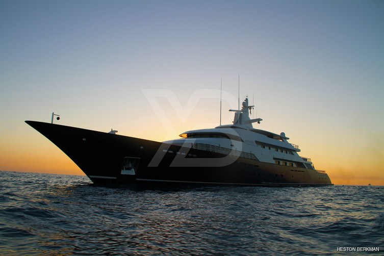 Limitless yacht exterior 7