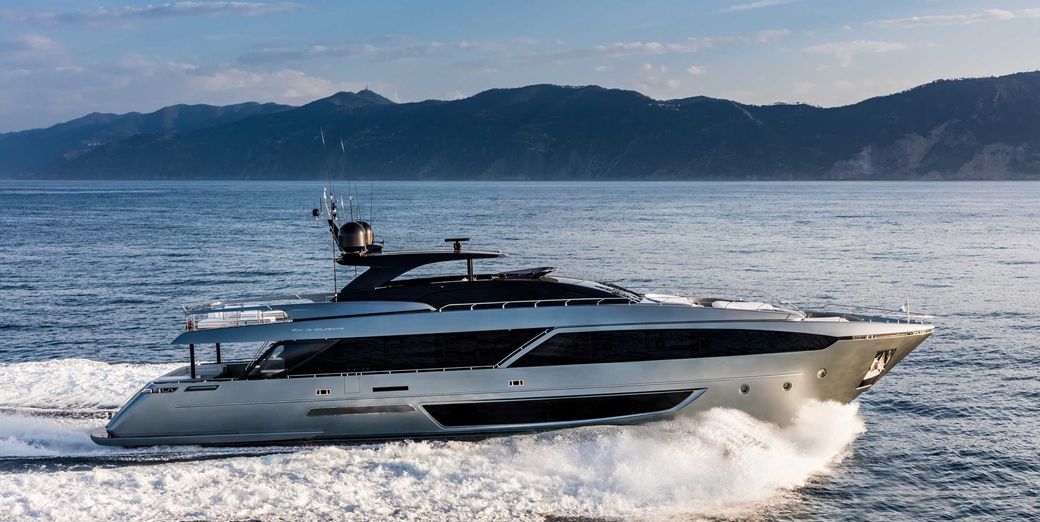 Riva 110' Dolcevita