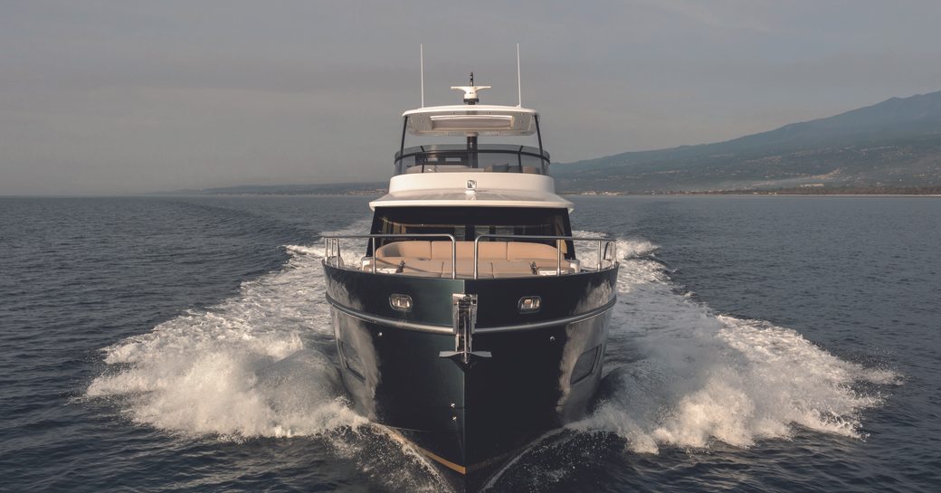 Azimut Magellano 60 bow running shot