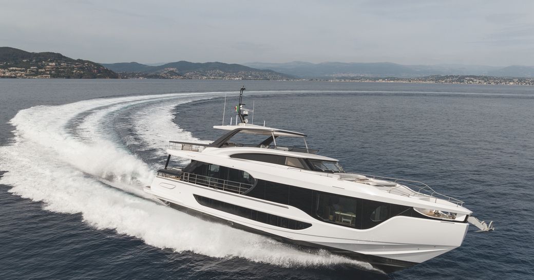 Azimut Grande 26M design