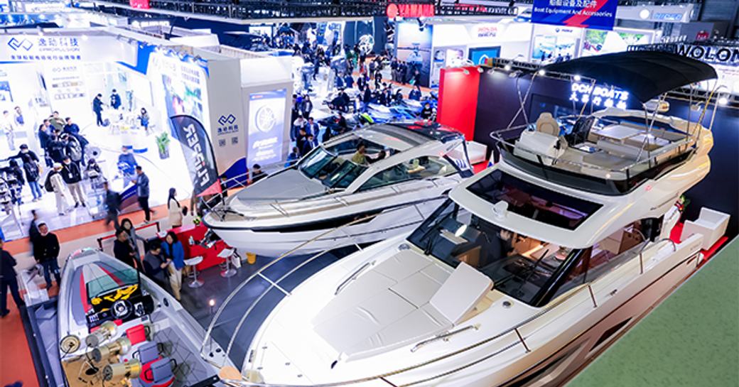 Display of a sports yacht and flybridge yacht at the China (Shanghai) International Boat Show