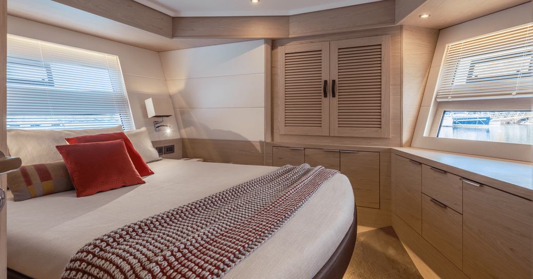 Beneteau Grand Trawler cabin