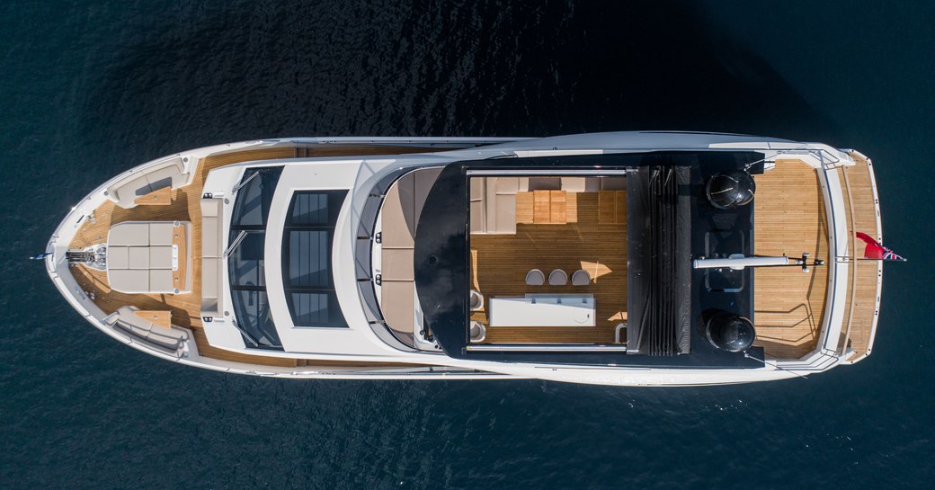 Sunseeker 90 deck